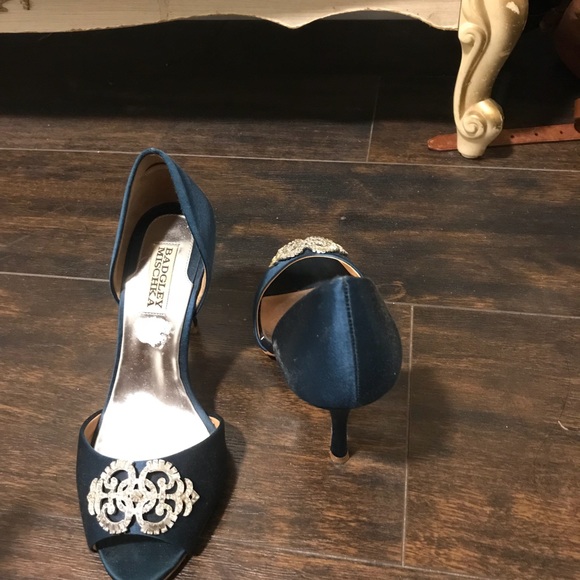 Badgley Mischka teel high heels - Picture 3 of 3